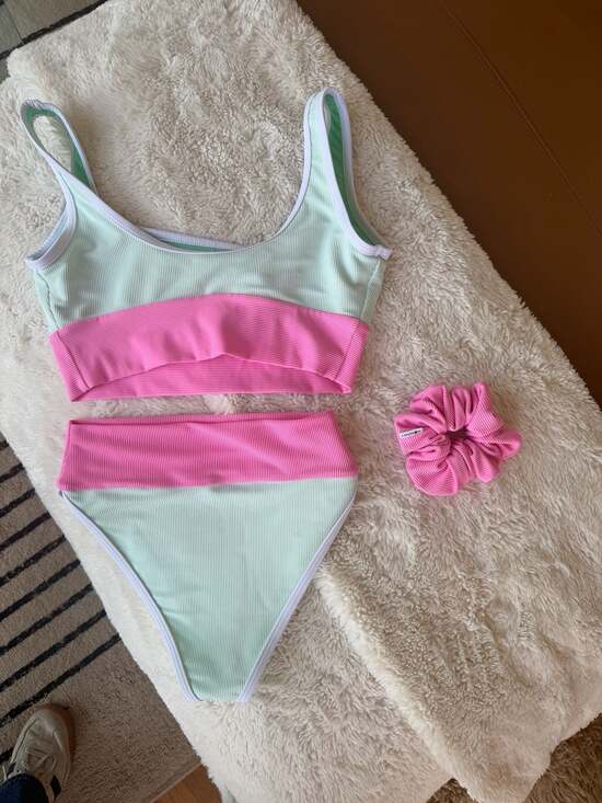 LainSnow Watermelon Colorblock Kiawah 2 piece - S Top/XS Bottom - Picture 2 of 2